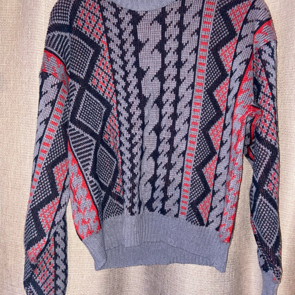 Vintage Geometric Knit Sweater - Black and Red